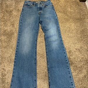 Women’s Levi’s jeans